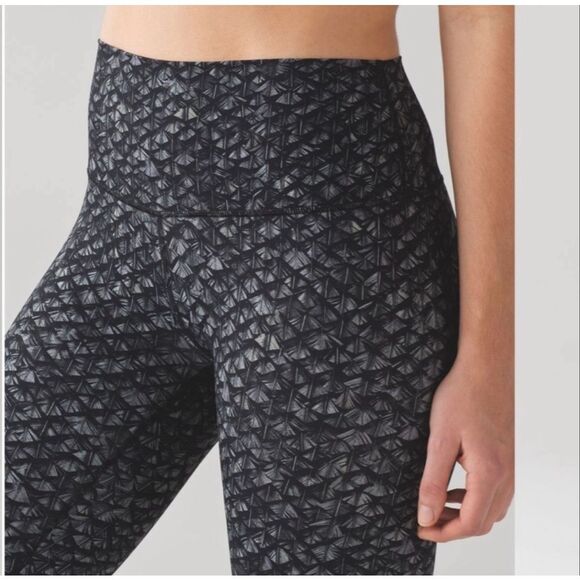 Lululemon High Times Pant (Nulux) Iridescent Multi Black Size 12 - Picture 2 of 11